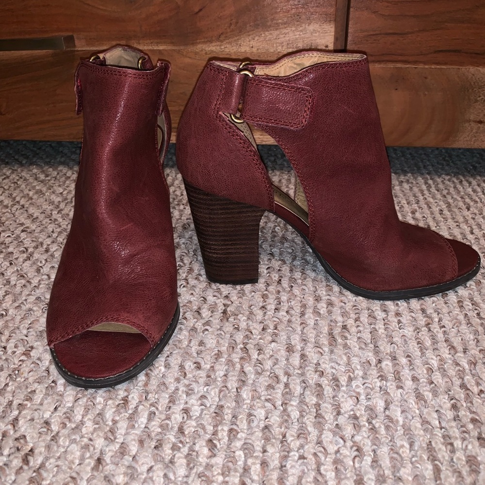 Lucky Brand Burgundy Leather booties sz 7.5